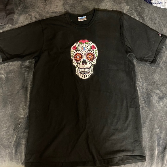 Champion Shirt - Picture 1 of 2